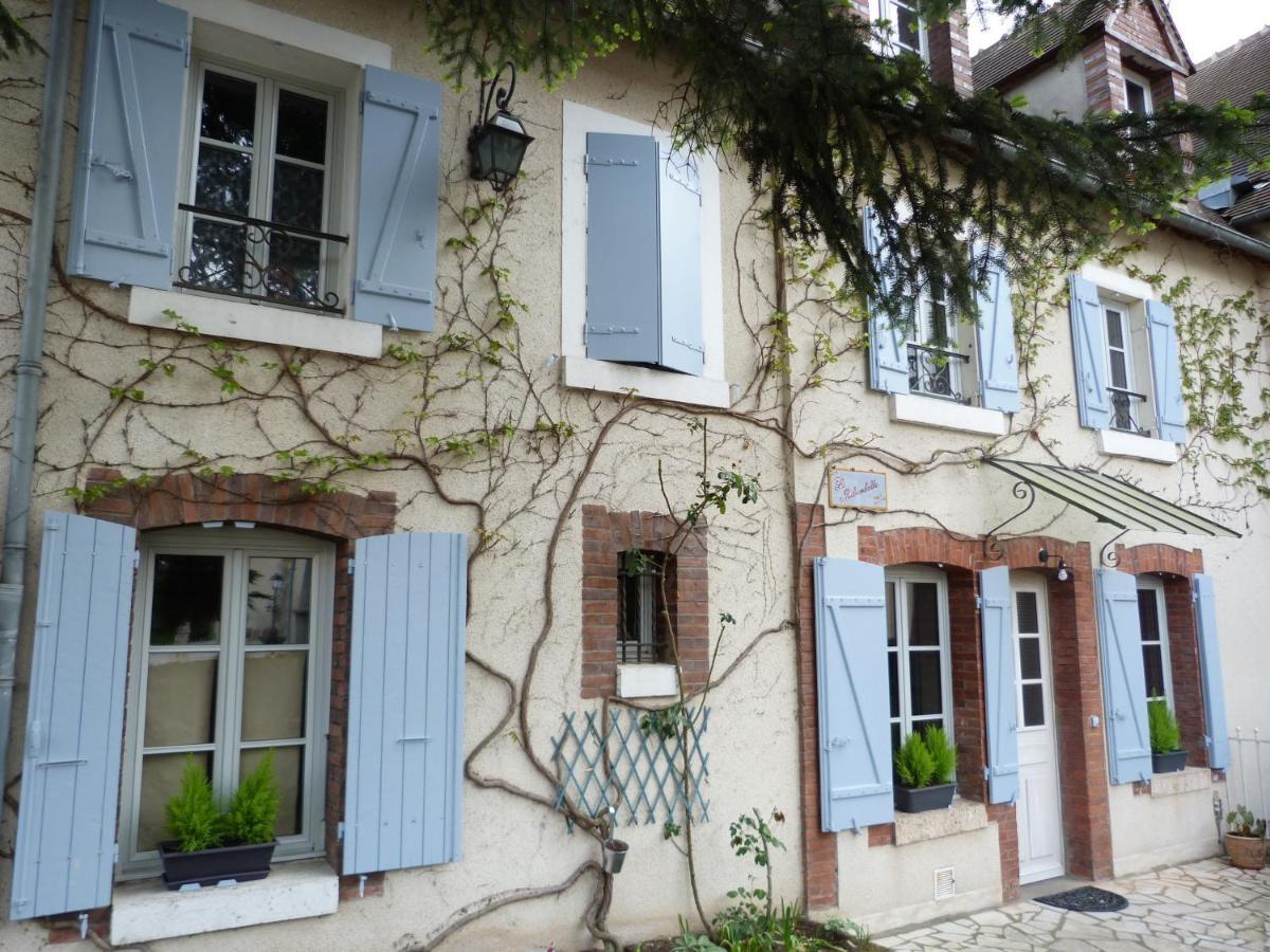 לינה וארוחת בוקר Saint-Brisson-sur-Loire La Ribambelle מראה חיצוני תמונה